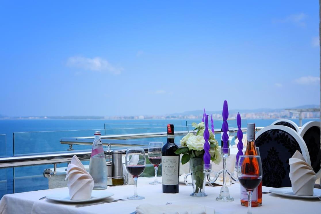 Aler Luxury Vlore Hotel Ngoại thất bức ảnh