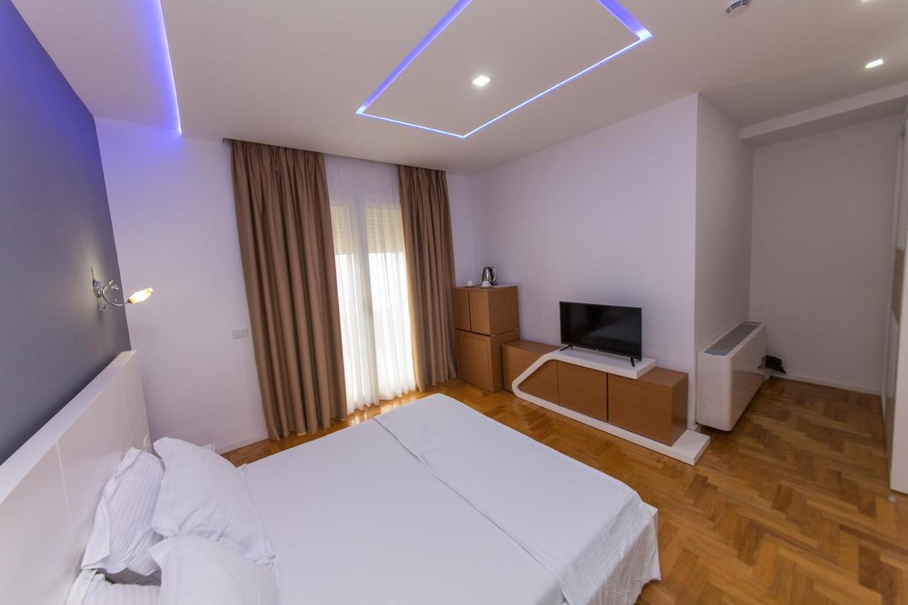 Aler Luxury Vlore Hotel Ngoại thất bức ảnh